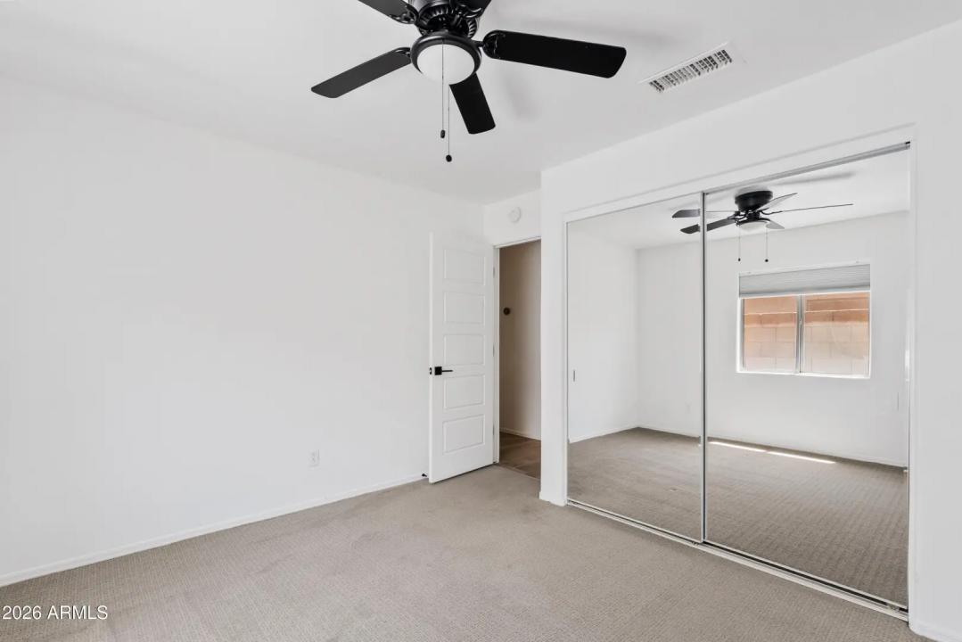 Real Estate Picture 17