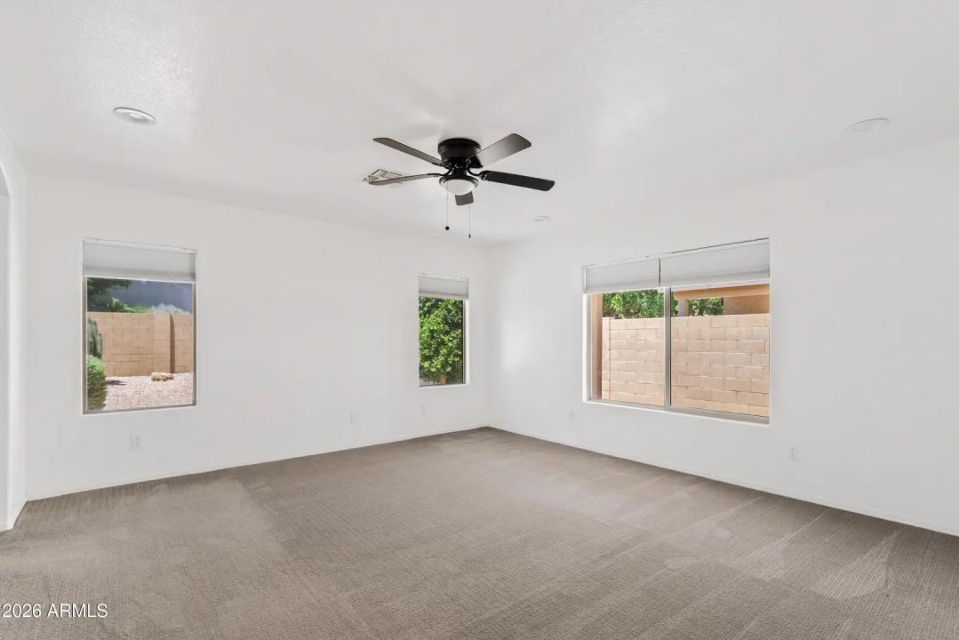 Real Estate Picture 10