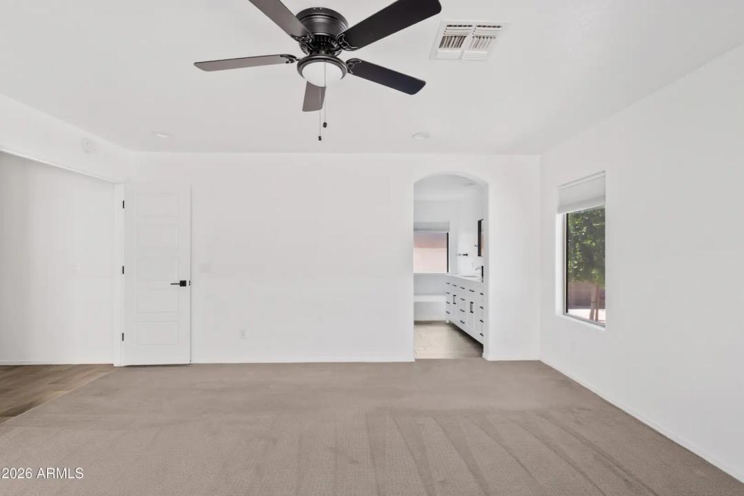 Real Estate Picture 11