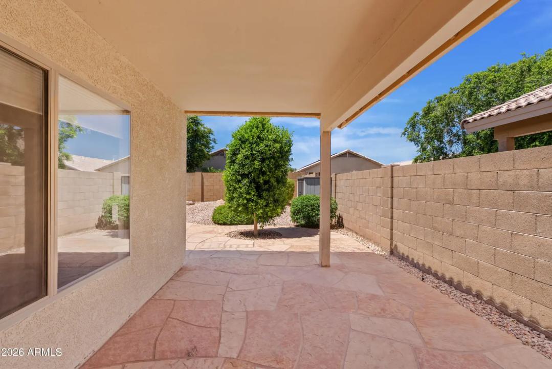 Real Estate Picture 23