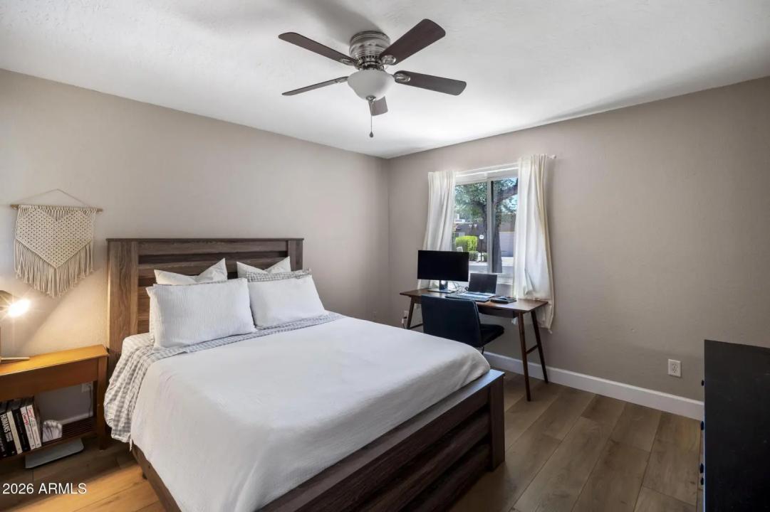 Real Estate Picture 19