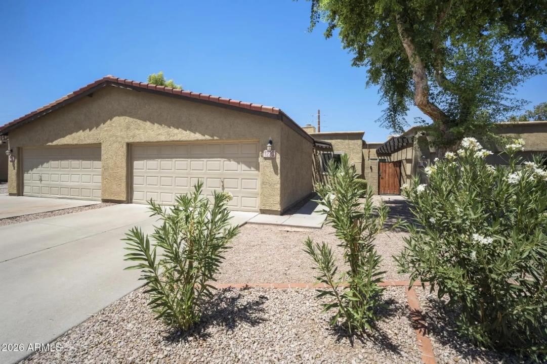 Real Estate Picture 23