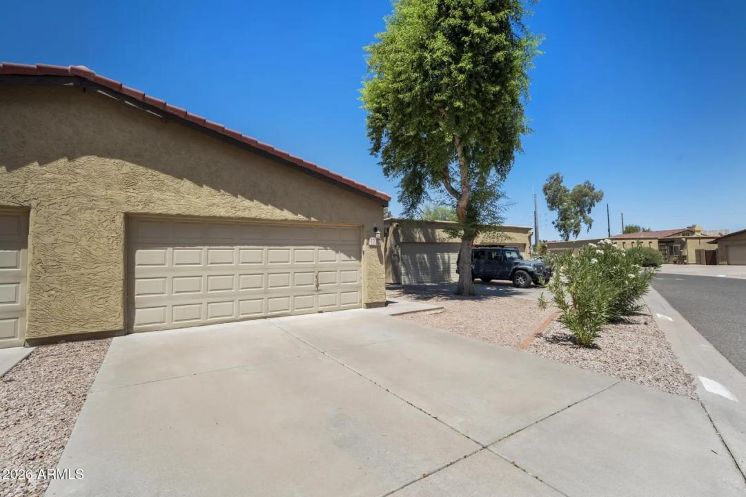 Real Estate Picture 22