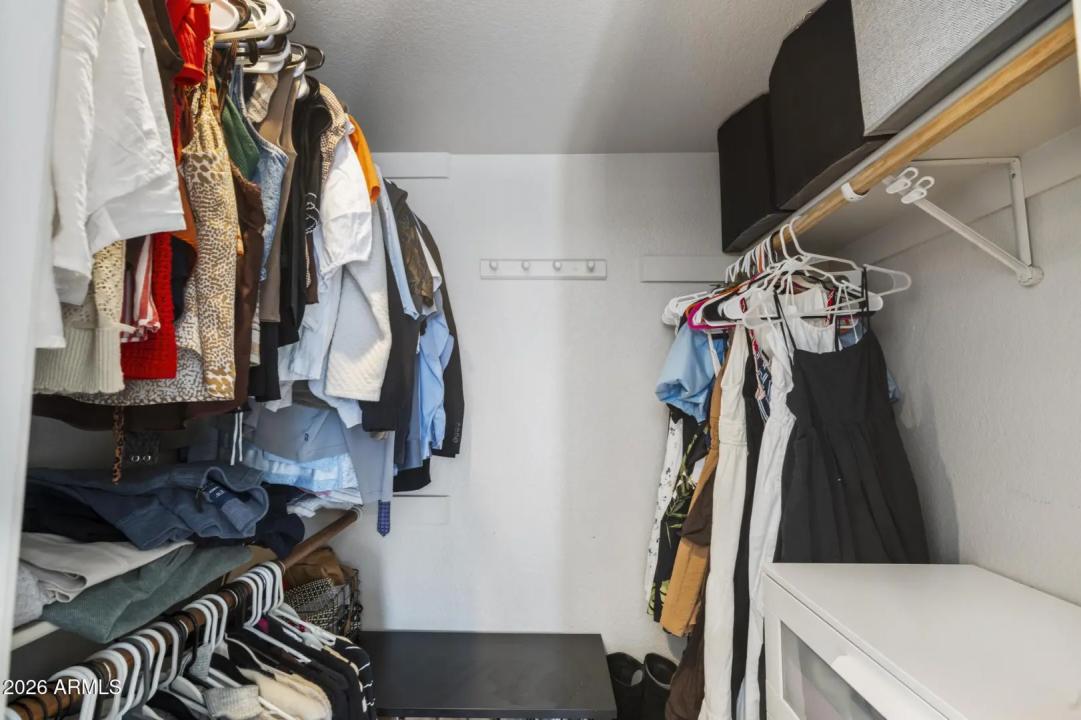 Real Estate Picture 17