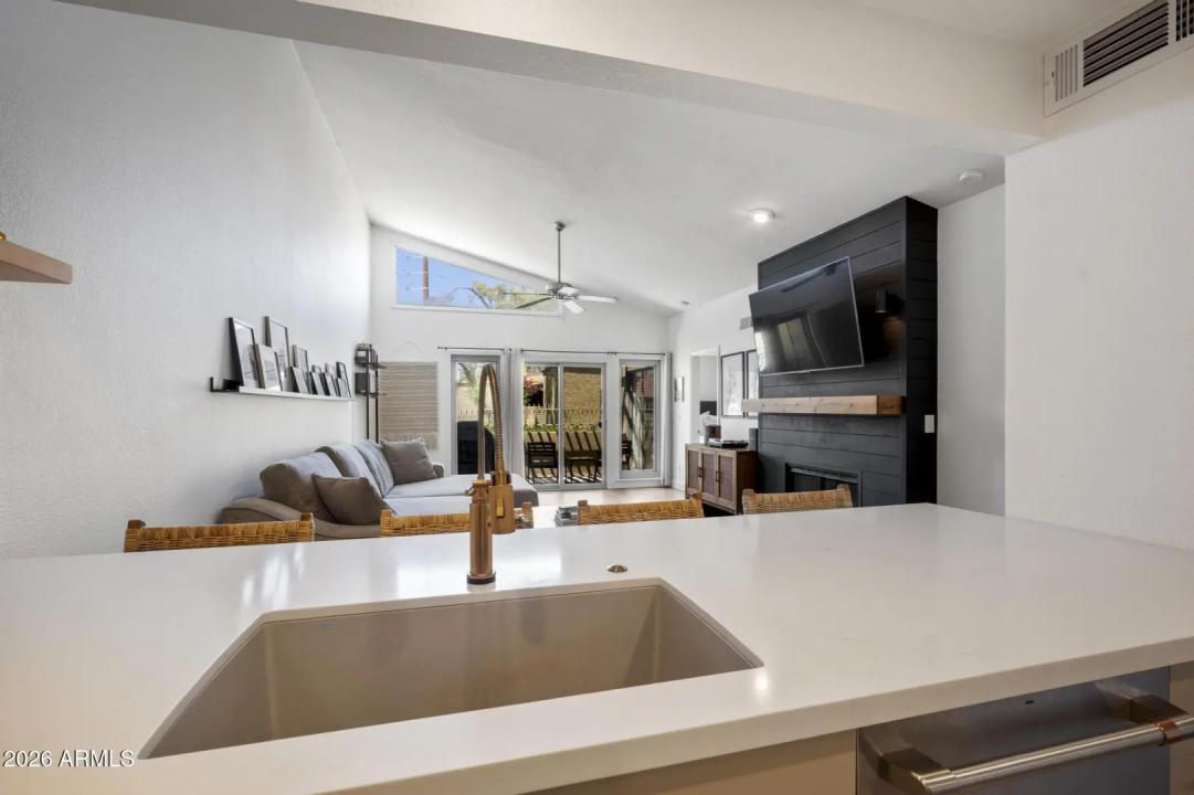 Real Estate Picture 10