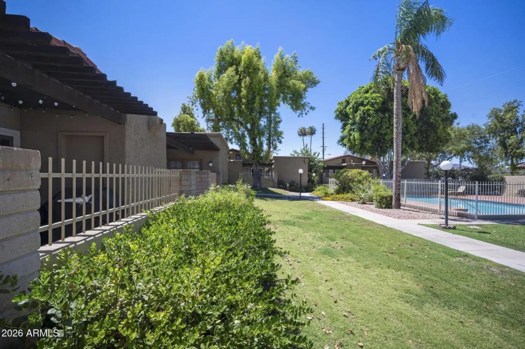 Real Estate Picture 30