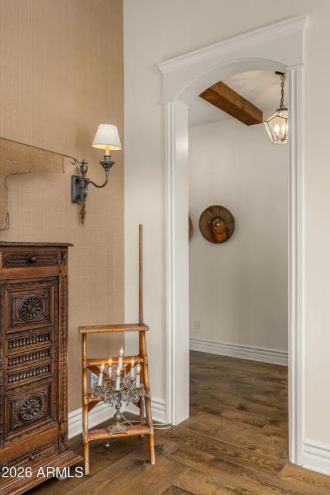 Real Estate Picture 8