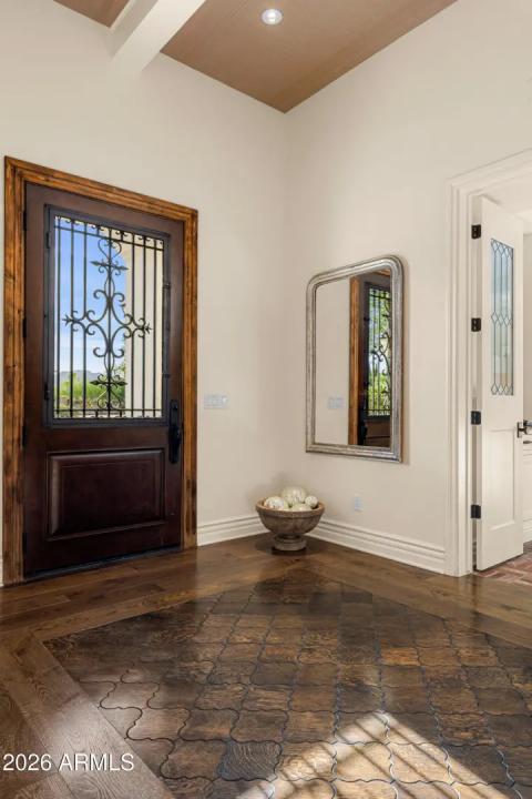 Real Estate Picture 9