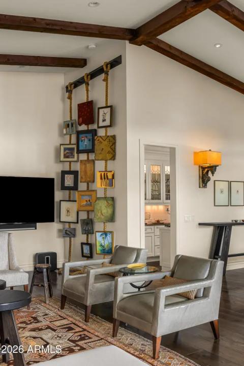 Real Estate Picture 23