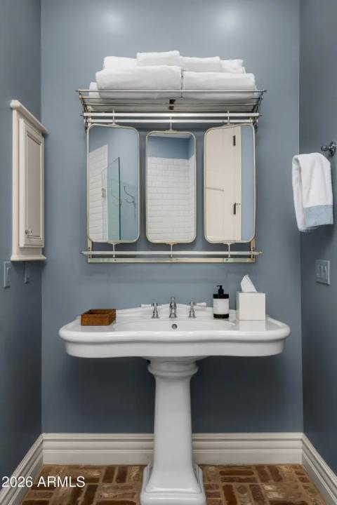 Real Estate Picture 36