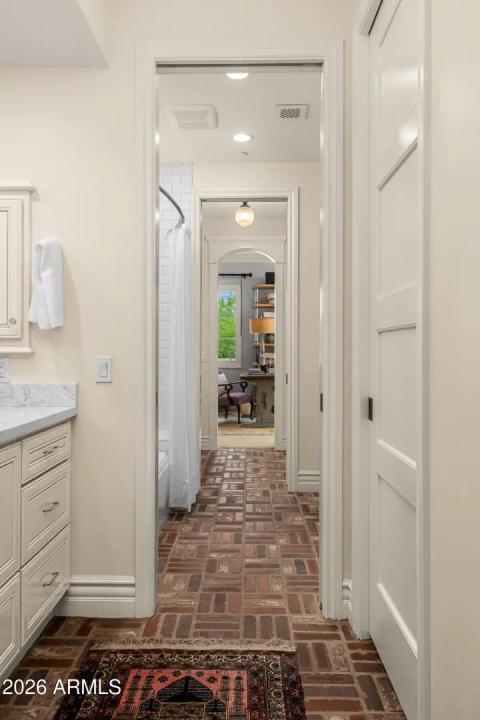 Real Estate Picture 40