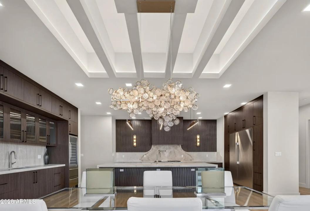 Real Estate Picture 10