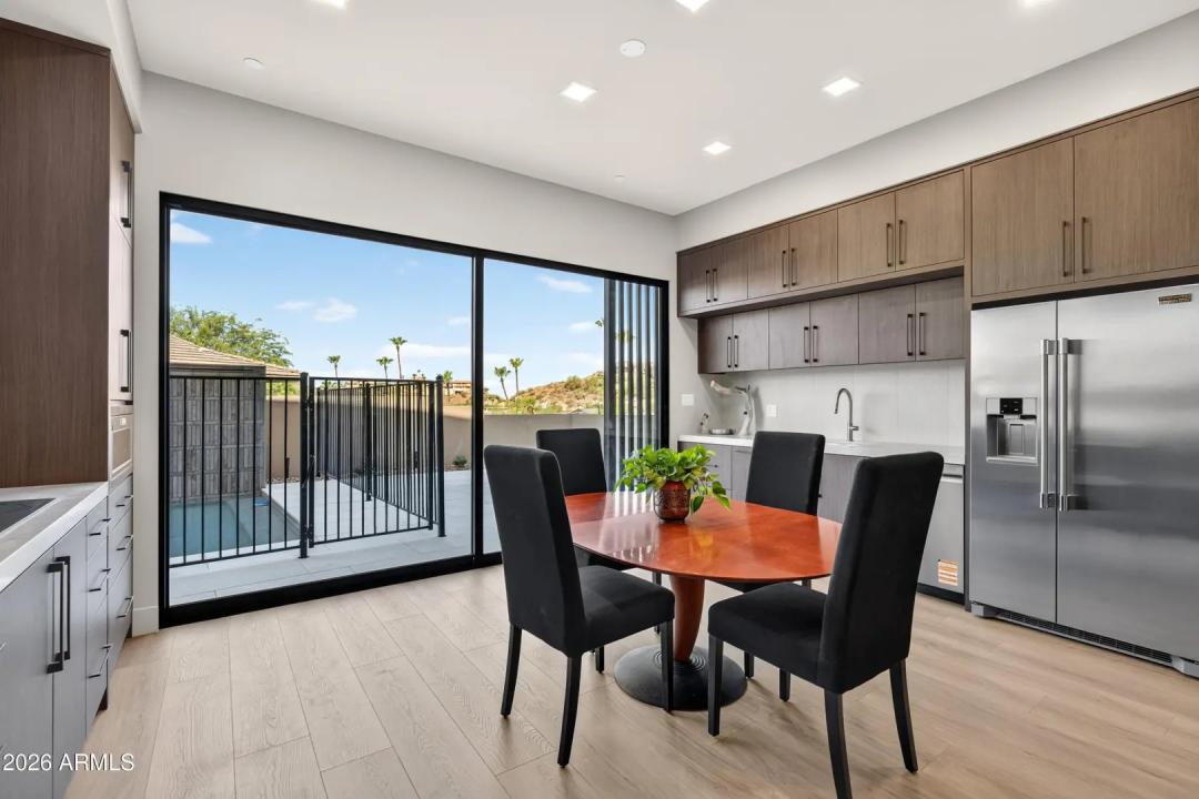 Real Estate Picture 21