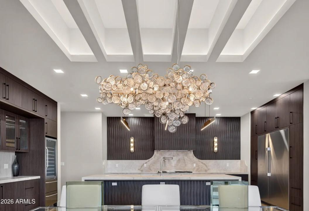 Real Estate Picture 12