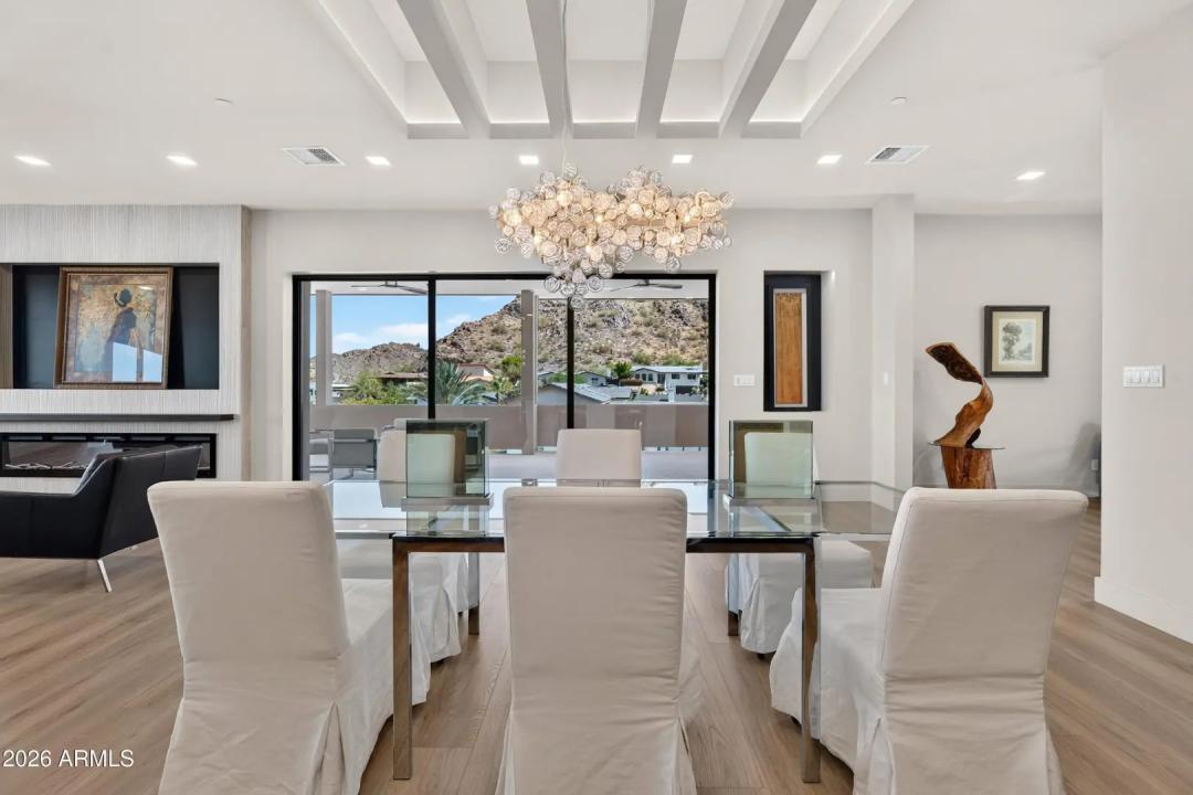 Real Estate Picture 22
