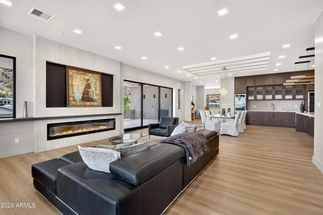 Real Estate Picture 36