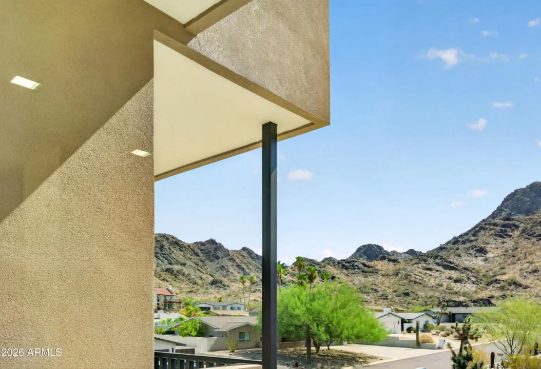 Real Estate Picture 37