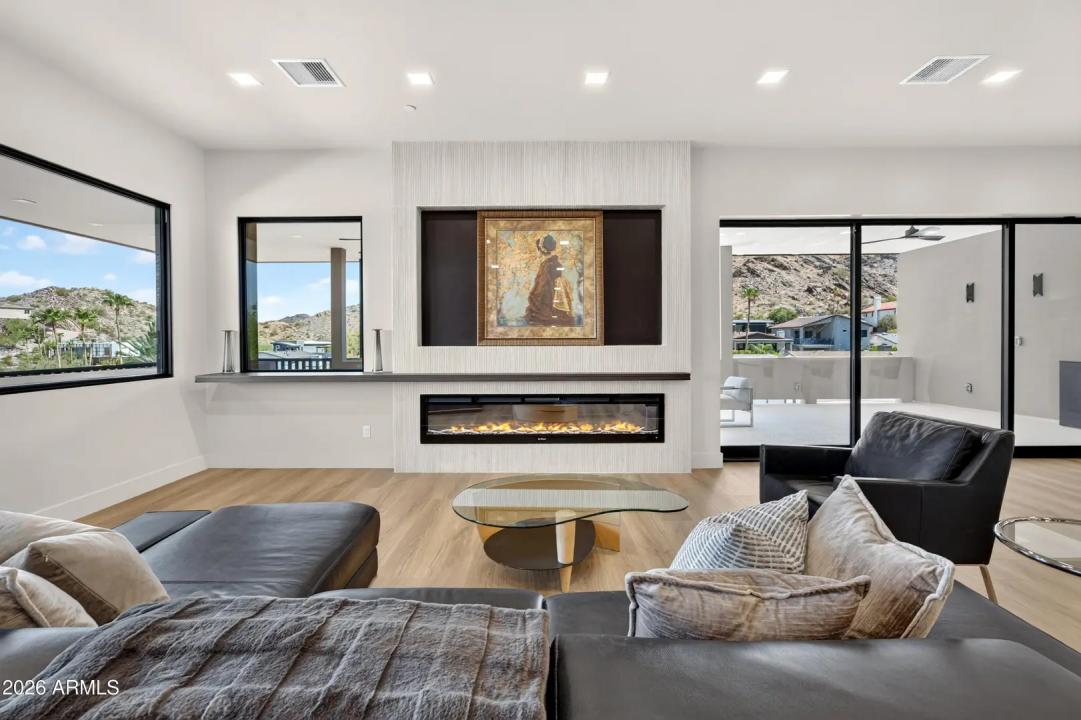 Real Estate Picture 40
