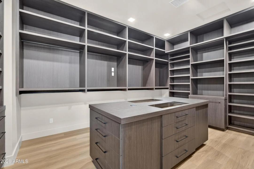 Real Estate Picture 49