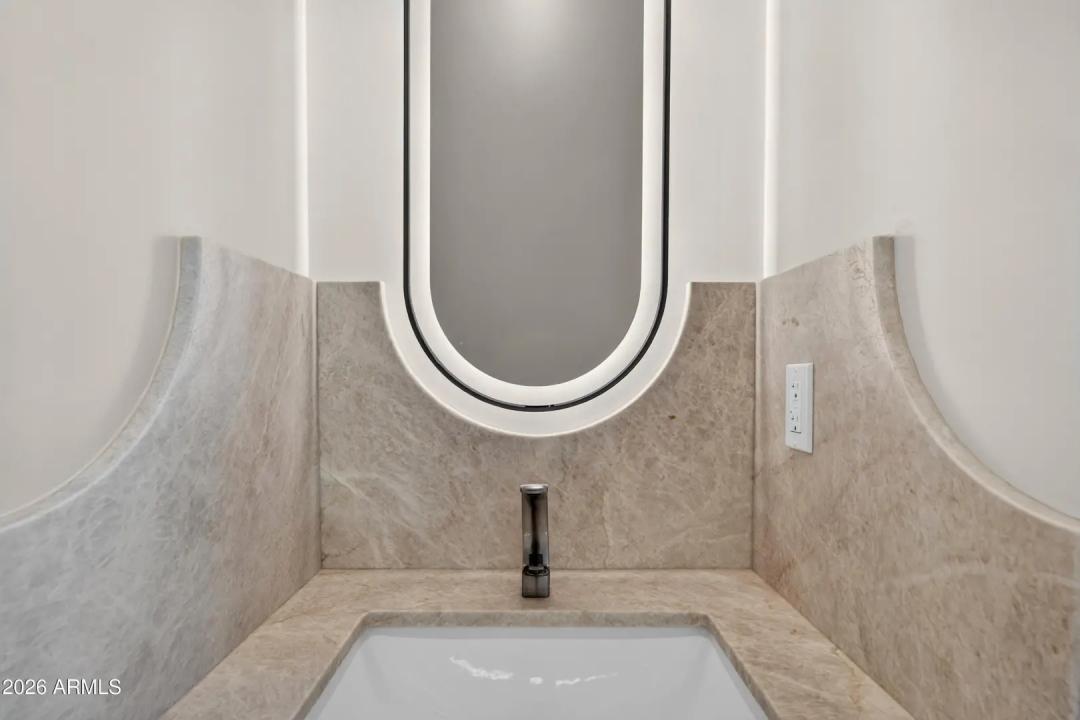 Real Estate Picture 50