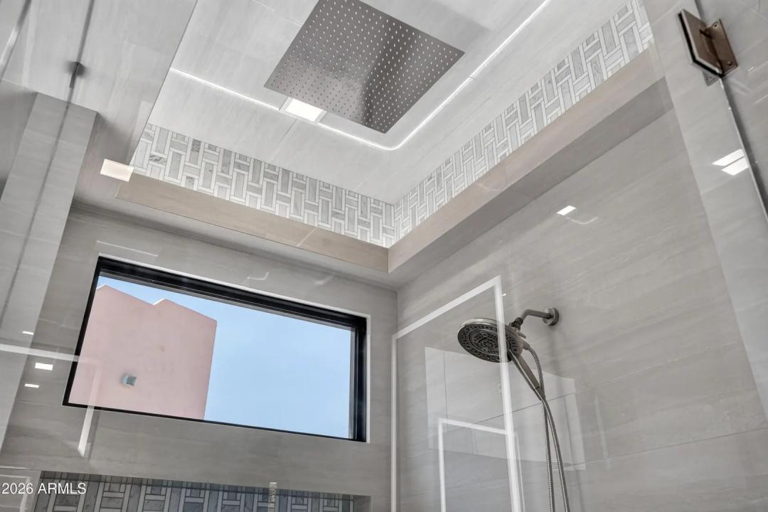 Real Estate Picture 82