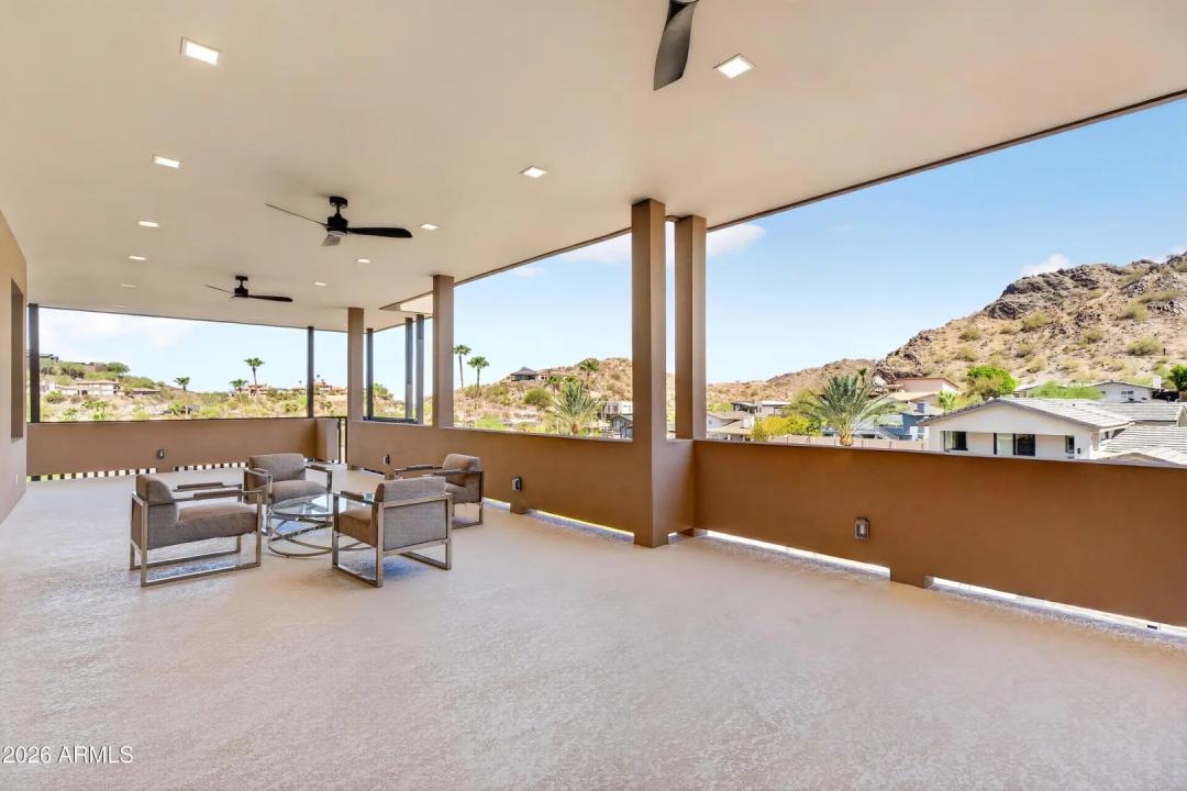 Real Estate Picture 42