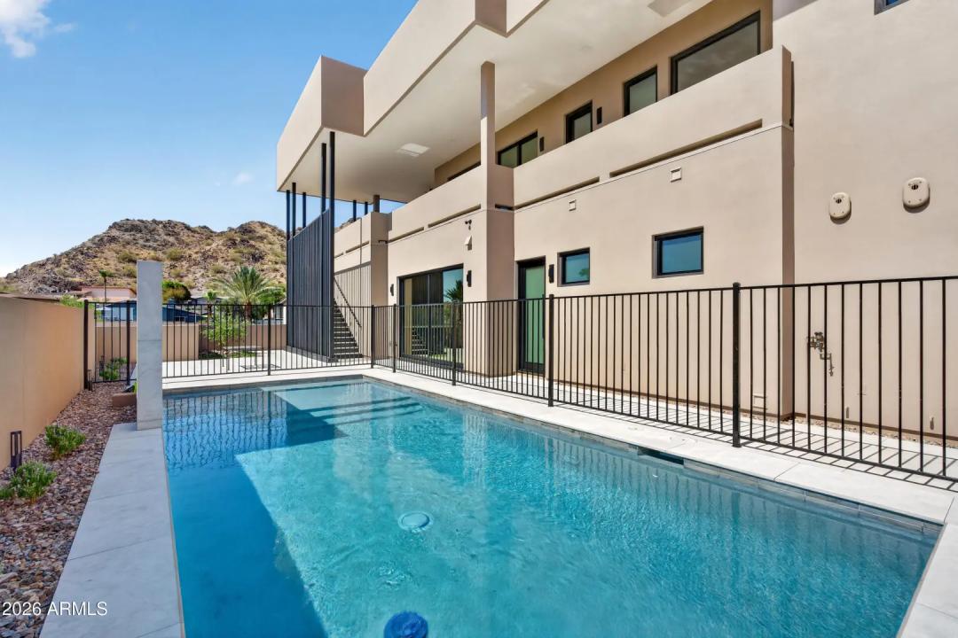 Real Estate Picture 93