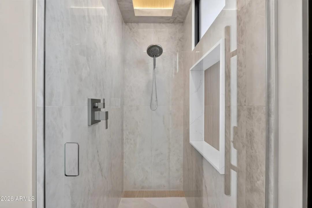 Real Estate Picture 92