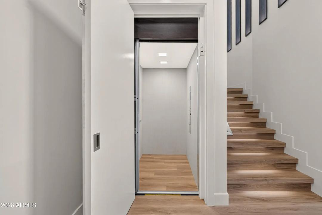 Real Estate Picture 20