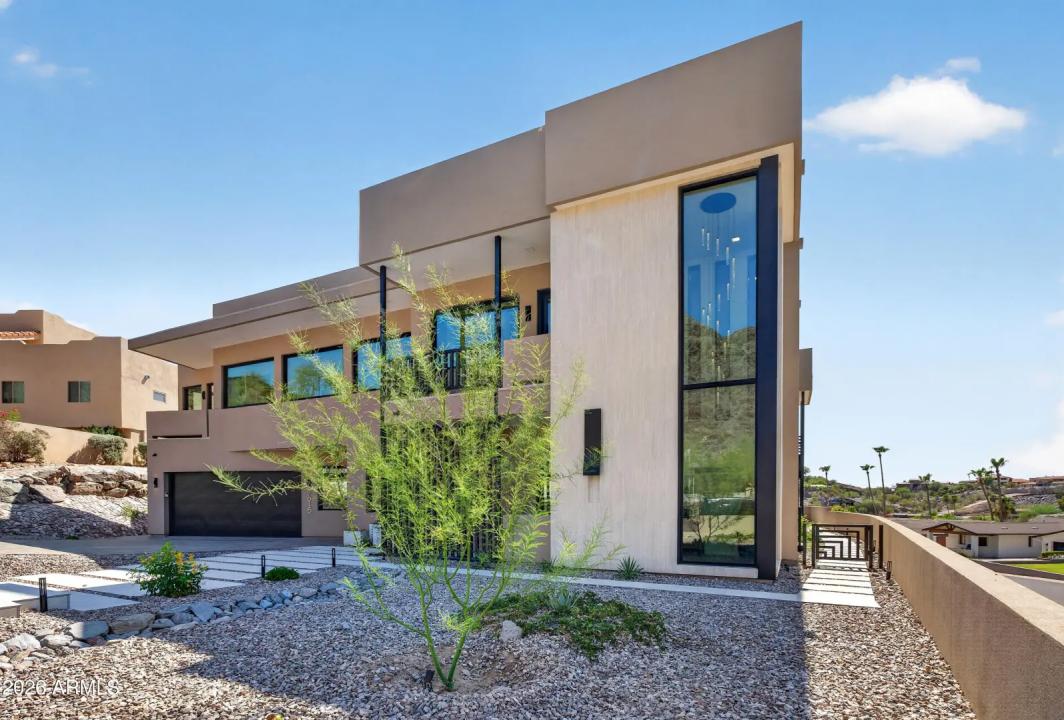 Real Estate Picture 4