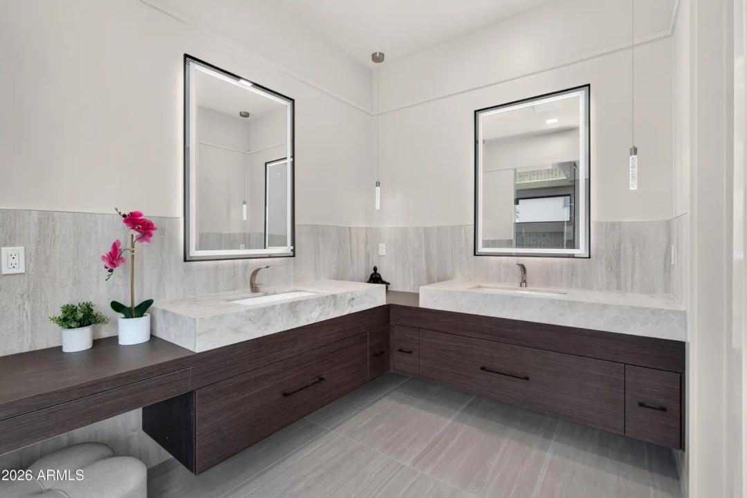 Real Estate Picture 62