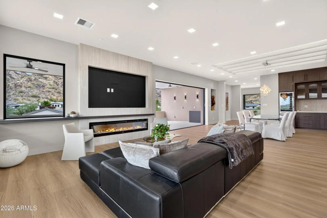 Real Estate Picture 36