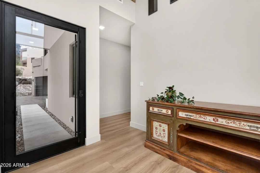 Real Estate Picture 13