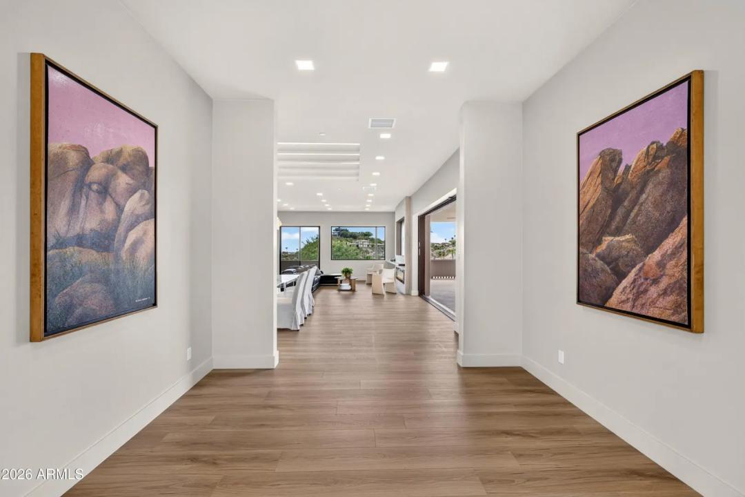 Real Estate Picture 21