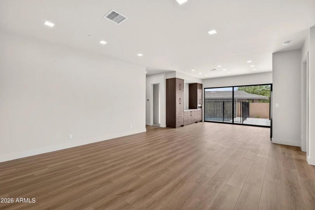 Real Estate Picture 71
