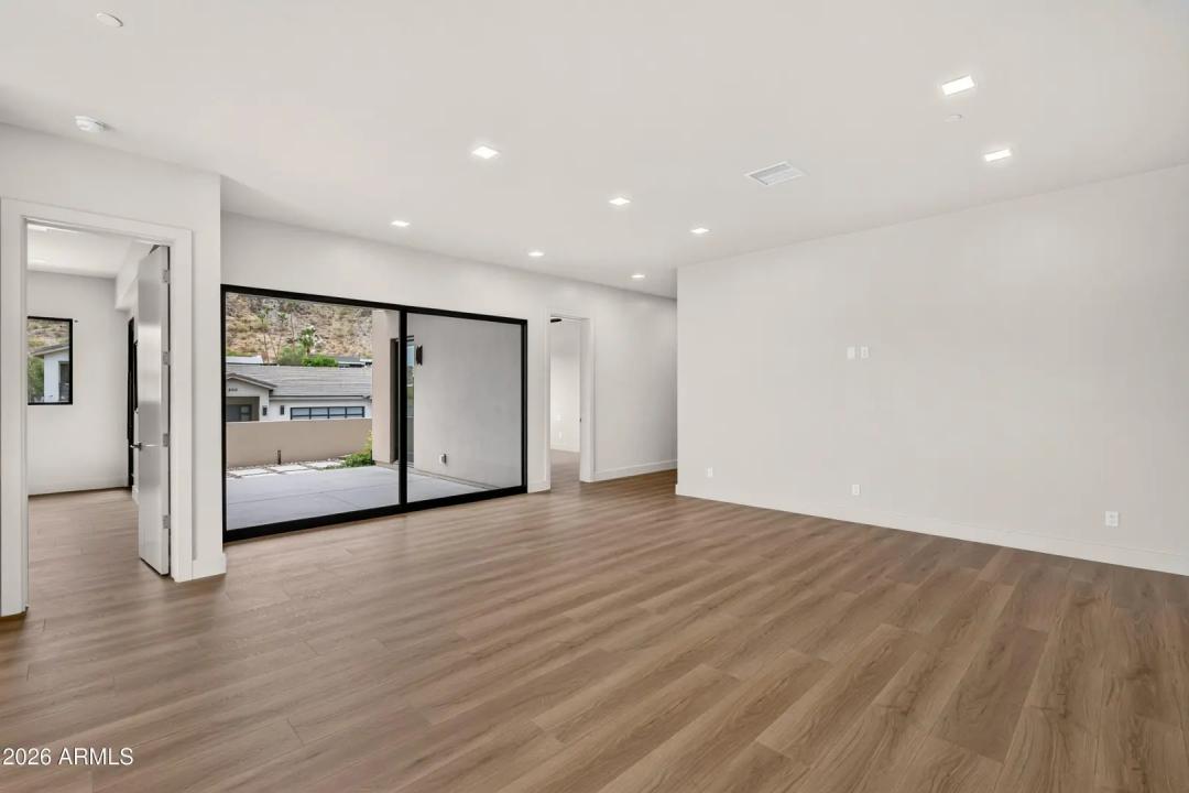 Real Estate Picture 73