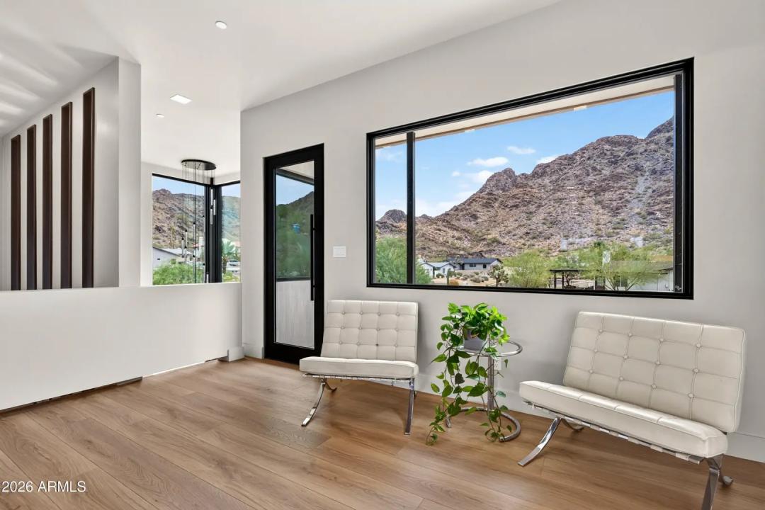 Real Estate Picture 22