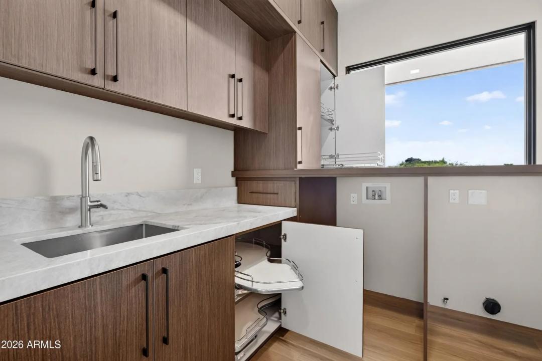 Real Estate Picture 57