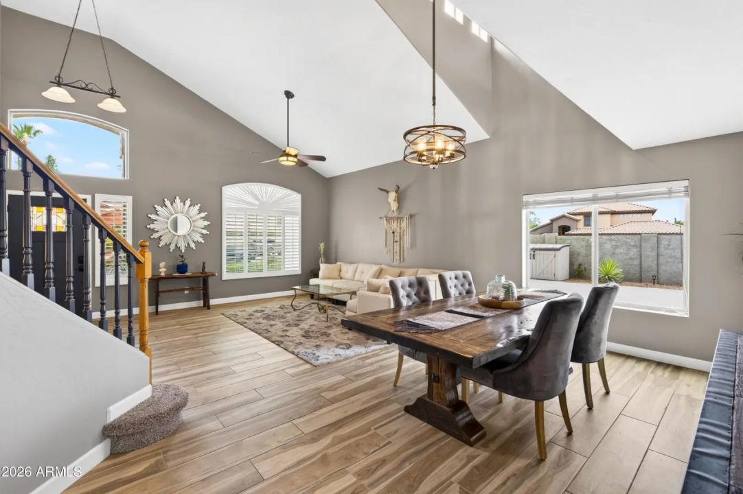 Real Estate Picture 10