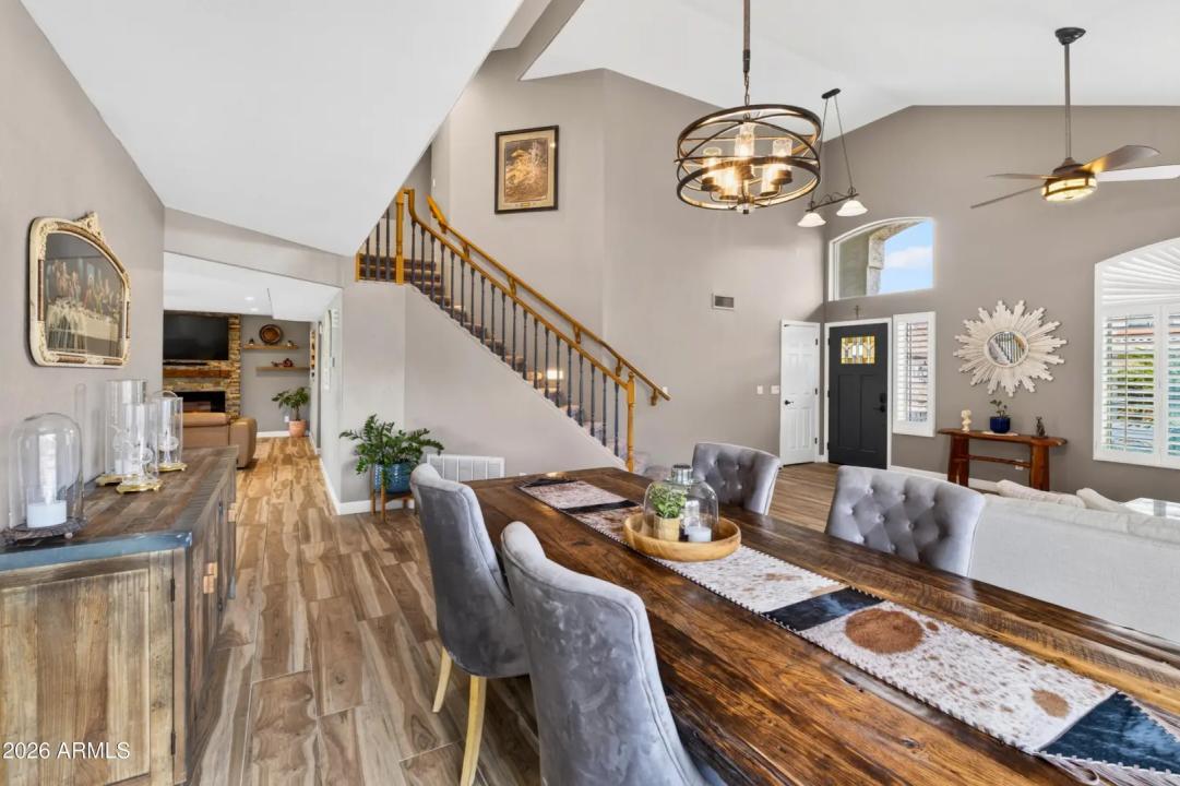 Real Estate Picture 11