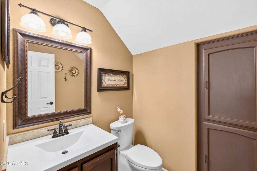 Real Estate Picture 15
