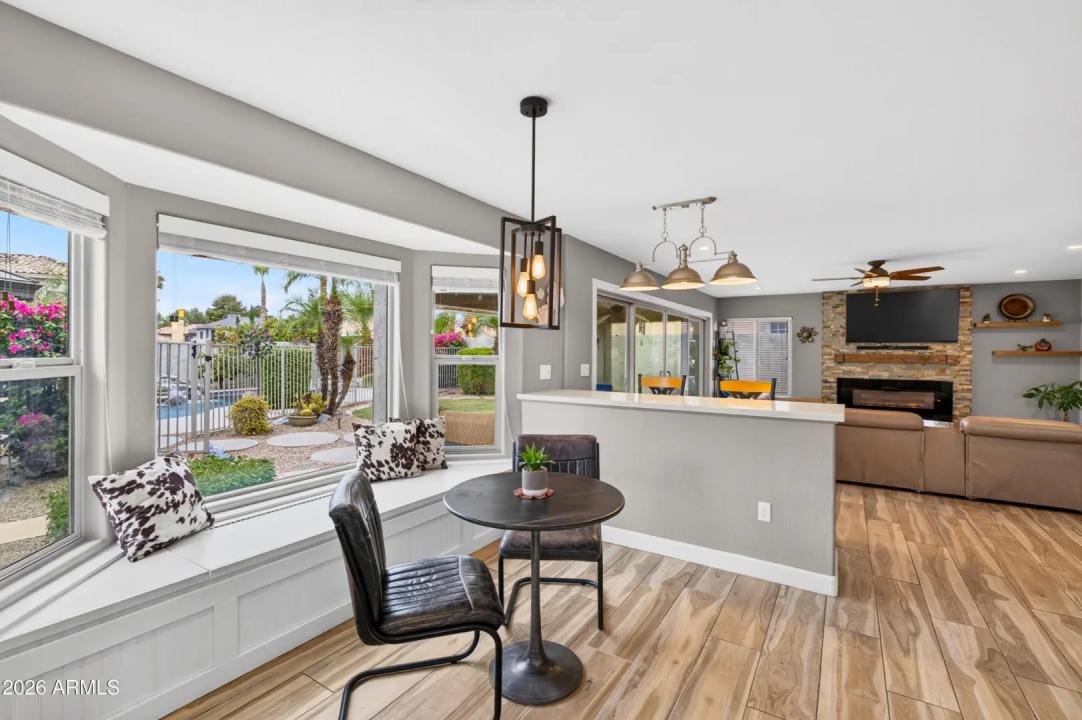 Real Estate Picture 16