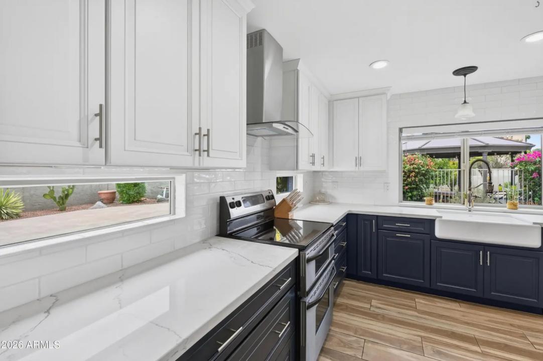 Real Estate Picture 22