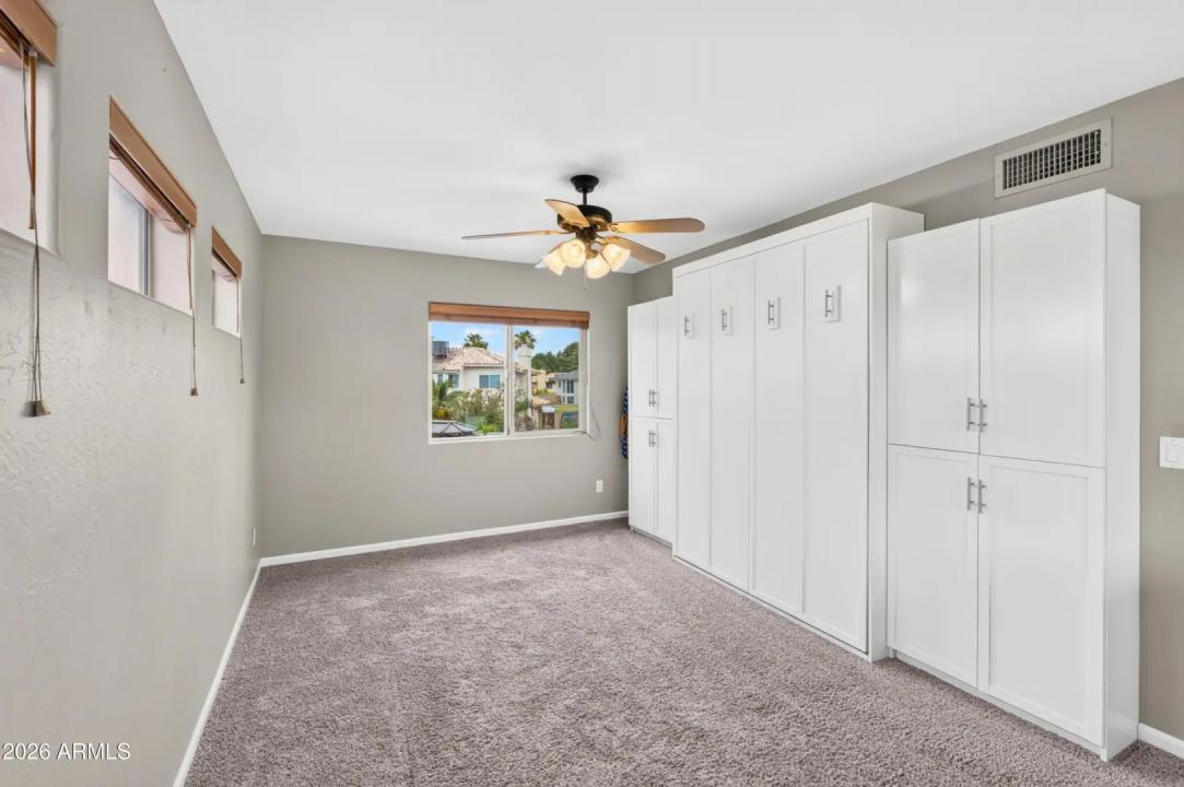 Real Estate Picture 25