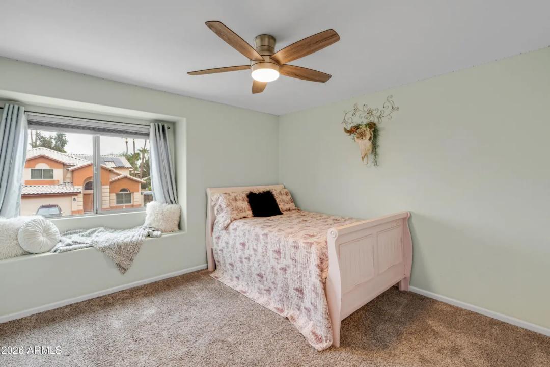 Real Estate Picture 40