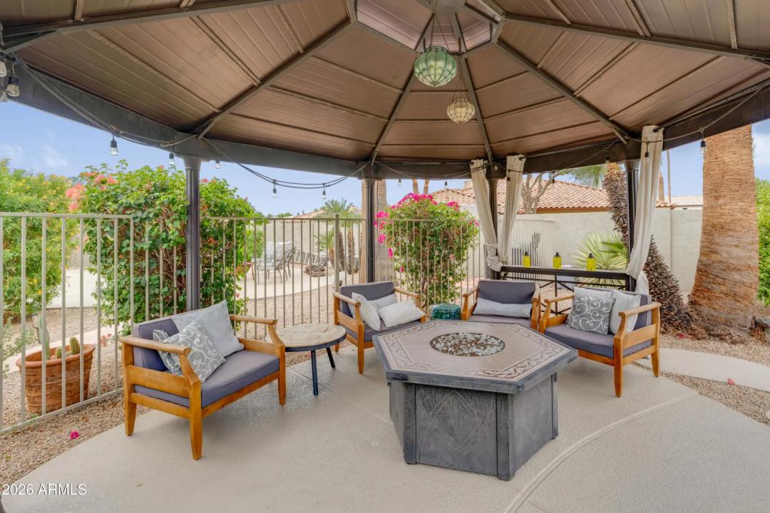 Real Estate Picture 50