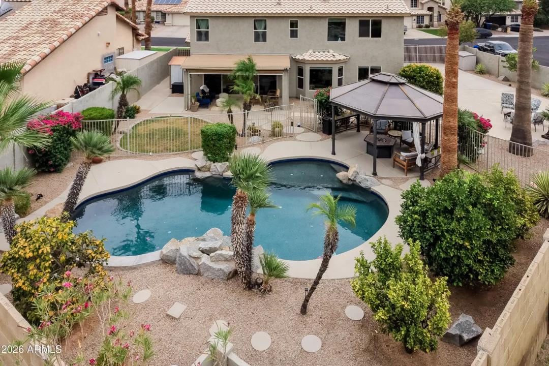 Real Estate Picture 64