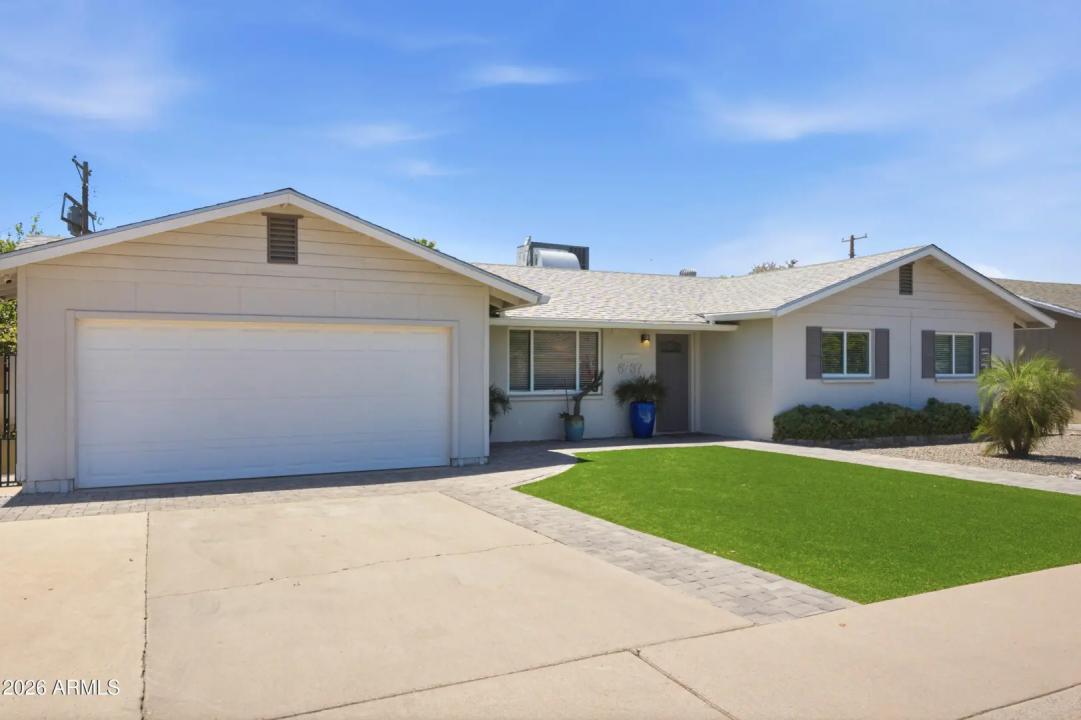 Real Estate Picture 1