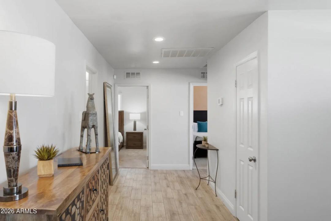 Real Estate Picture 20