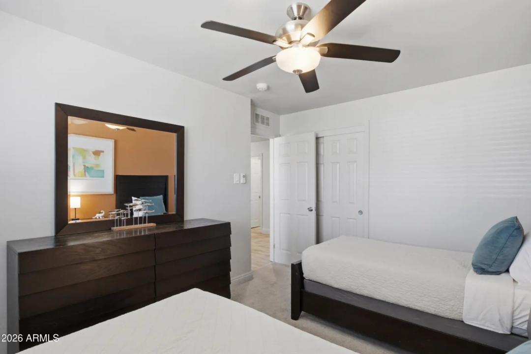 Real Estate Picture 27